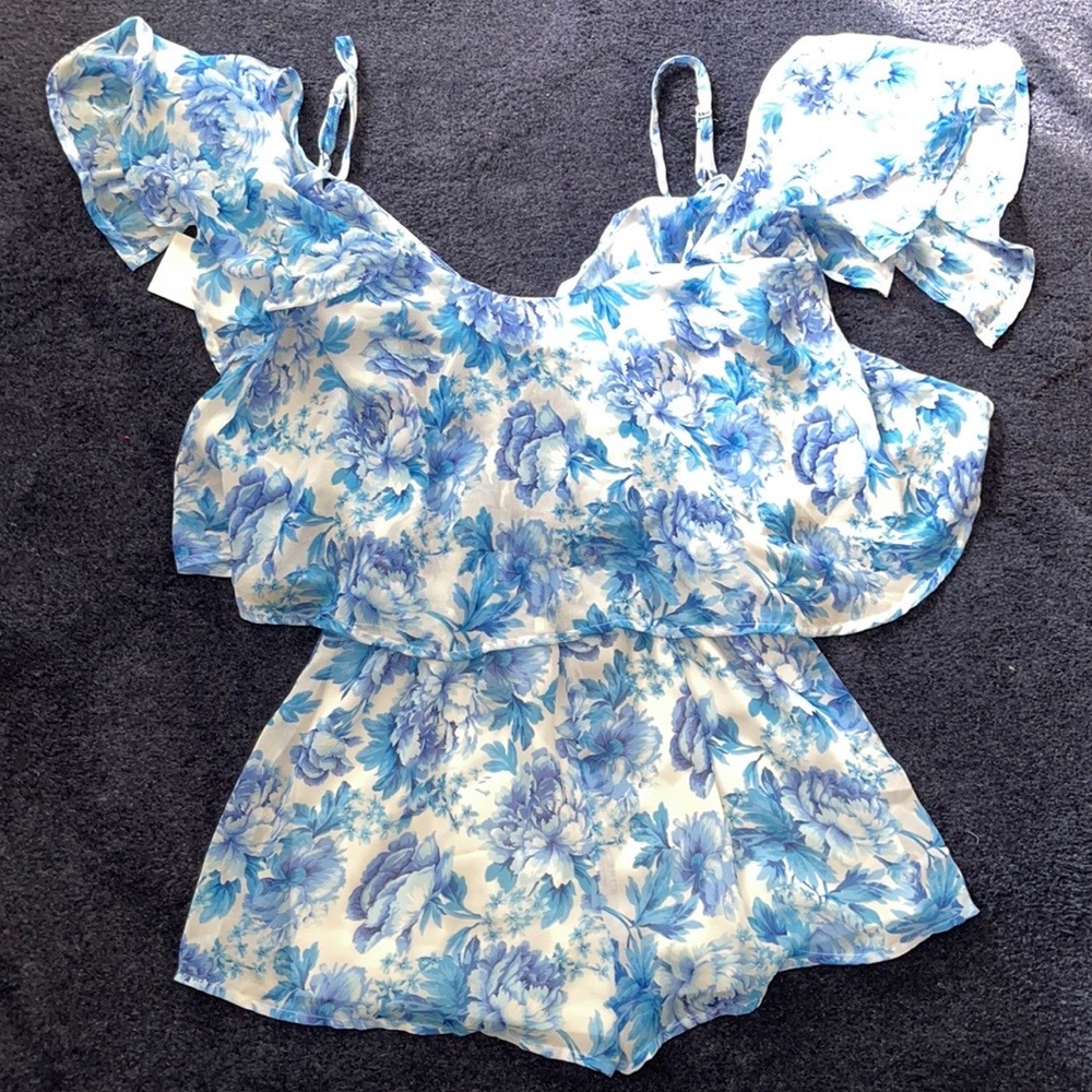 GORGEOUS!! Show Me Your Mumu Floral Romper